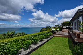 Luxury house with Clifftop Seaview, Whangaparaoa